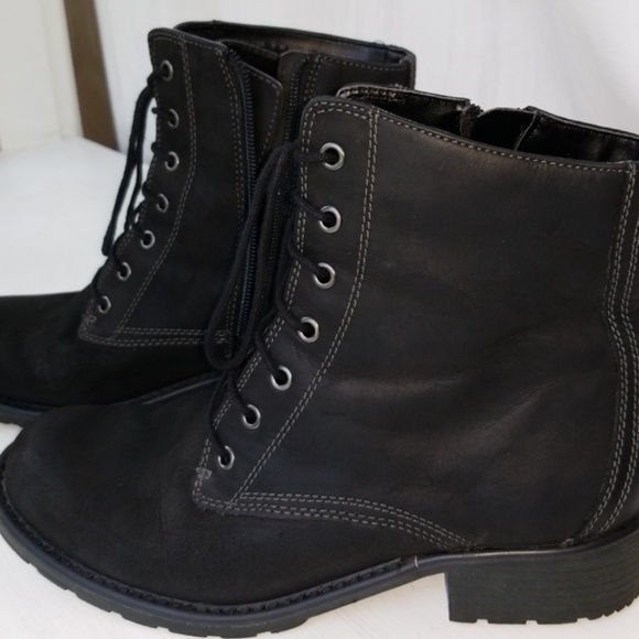 clarks combat boots womens